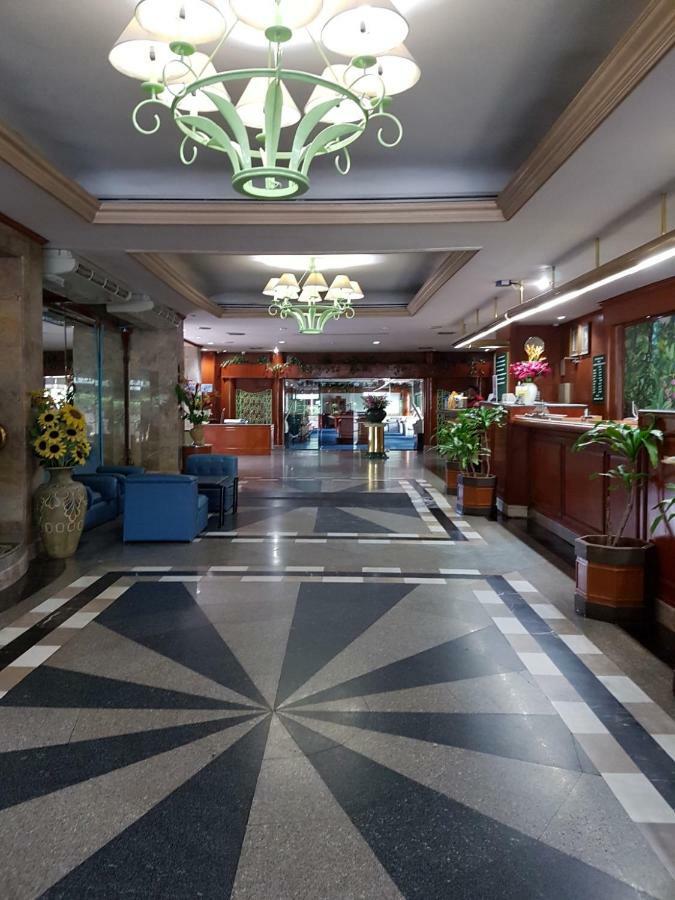 בנגקוק The Park Hotel Sukhumvit 7 מראה חיצוני תמונה